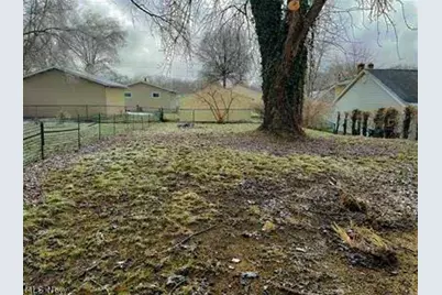 1623 Eastwood Avenue, Akron, OH 44305 - Photo 2
