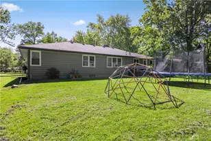 1908 Wallace Ln, Lorain, OH 44053 - Photo 40