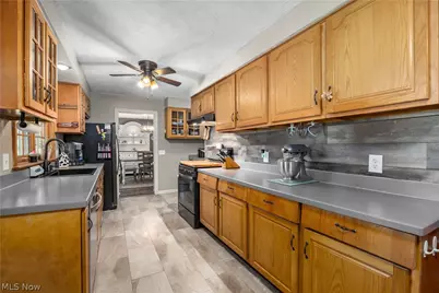 1908 Wallace Lane, Lorain, OH 44053 - Photo 6