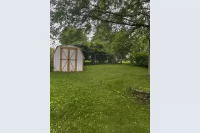 684 Evans Avenue, Akron, OH 44310 - Photo 2