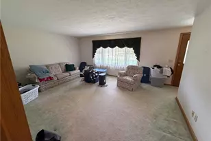 3215 Knollridge Cir NE, Canton, OH 44721 - Photo 6