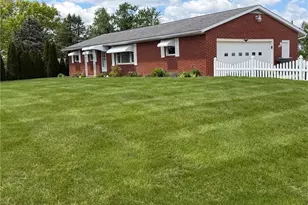 3215 Knollridge Cir NE, Canton, OH 44721 - Photo 2