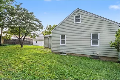 1854 Olympic Street, Cuyahoga Falls, OH 44221 - Photo 32
