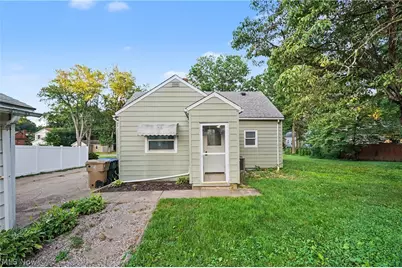 1854 Olympic Street, Cuyahoga Falls, OH 44221 - Photo 30