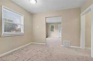 1854 Olympic St, Cuyahoga Falls, OH 44221 - Photo 8