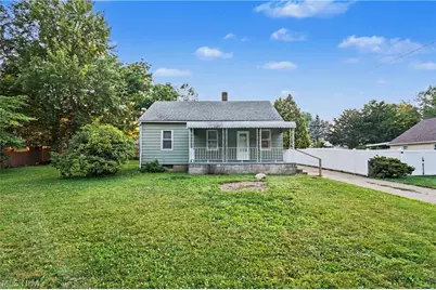 1854 Olympic Street, Cuyahoga Falls, OH 44221 - Photo 2