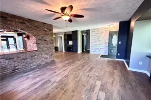 8016 Harris Dr, Garrettsville, OH 44231 - Photo 12