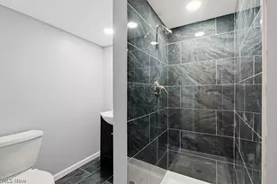 15705 Throckley Ave, Loveland, OH 44128 - Photo 28