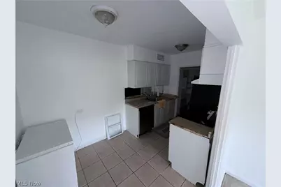 13800 Fairhill Road #420, Huber Heights, OH 44120 - Photo 8