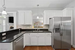 12067 Summerwood Dr, Concord Twp, OH 44077 - Photo 12