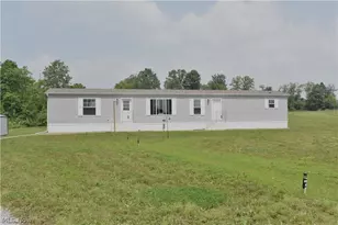 2780 Columbiana Rd, New Springfield, OH 44443 - Photo 2