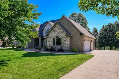 4966 Abbey Church Avenue NW, Canton, OH 44718 - Photo 2
