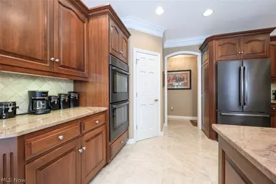 4966 Abbey Church Avenue NW, Canton, OH 44718 - Photo 12