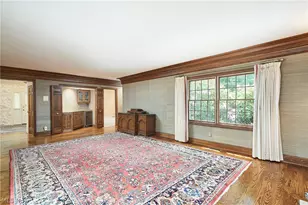 853 Robinwood Hills Dr, Bath, OH 44333 - Photo 8