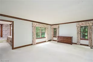 853 Robinwood Hills Dr, Bath, OH 44333 - Photo 20