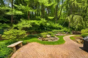 853 Robinwood Hills Dr, Bath, OH 44333 - Photo 4