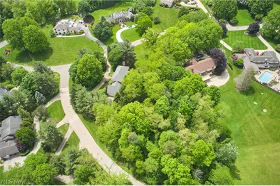 853 Robinwood Hills Drive, Bath, OH 44333 - Photo 28