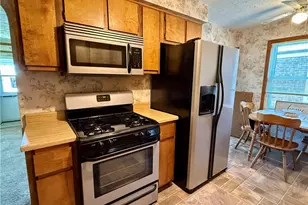 2427 Fortune Ave, Parma, OH 44134 - Photo 8