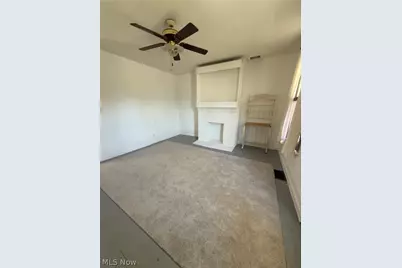 413 Fairbanks Street, Zanesville, OH 43701 - Photo 2