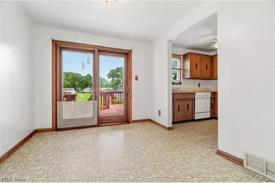8572 Greenmeadow Avenue NW, Canal Fulton, OH 44614 - Photo 12