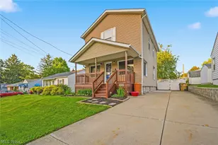 2213 10th St, Cuyahoga Falls, OH 44221 - Photo 2