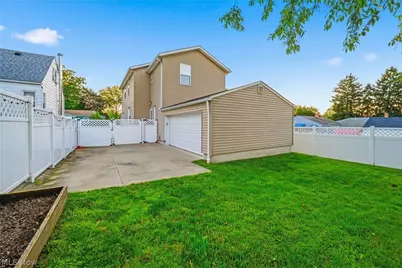 2213 10th Street, Cuyahoga Falls, OH 44221 - Photo 28