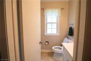 7308 Raccoon Hill Dr, Kirtland, OH 44094 - Photo 34