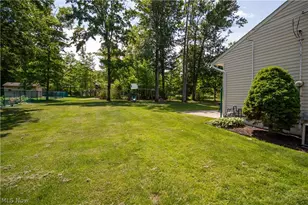 7308 Raccoon Hill Dr, Kirtland, OH 44094 - Photo 50