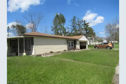 6033 Randy Road, Huber Heights, OH 44146 - Photo 2