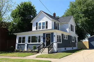 427 South St, Fairport Harbor, OH 44077 - Photo 2