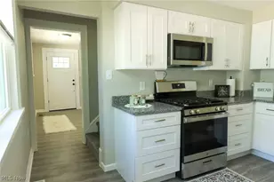 427 South St, Fairport Harbor, OH 44077 - Photo 10