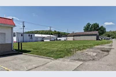 Vine Street, Coshocton, OH 43812 - Photo 8