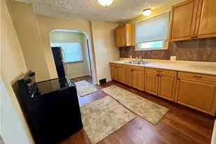 909 Clarendon Ave SW, Canton, OH 44710 - Photo 16
