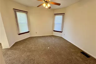 909 Clarendon Ave SW, Canton, OH 44710 - Photo 18