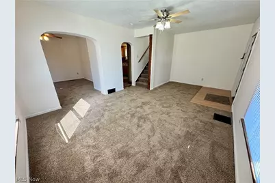 909 Clarendon Avenue SW, Canton, OH 44710 - Photo 12