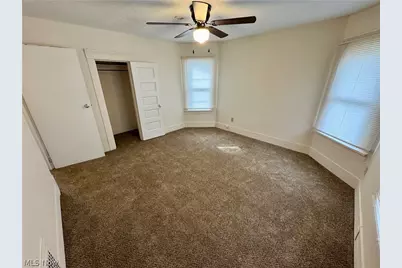 909 Clarendon Avenue SW, Canton, OH 44710 - Photo 24