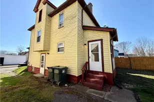 909 Clarendon Ave SW, Canton, OH 44710 - Photo 8