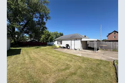 1452 Humbolt Avenue, Youngstown, OH 44502 - Photo 16