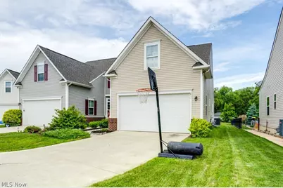 811 Robinson Drive, LaGrange, OH 44050 - Photo 2