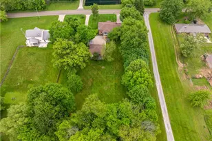11385 William Penn Ave NE, Hartville, OH 44632 - Photo 4