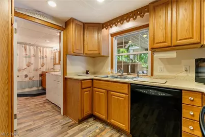 11385 William Penn Avenue NE, Hartville, OH 44632 - Photo 32