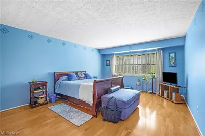 186 Court Drive #105, Fairlawn, OH 44333 - Photo 6