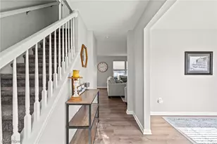 10447 Dogwood Dr, Aurora, OH 44202 - Photo 4