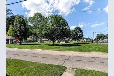 416 Martha Street, Yorkville, OH 43971 - Photo 24
