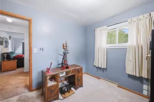 3195 Sunnybrooke Dr, Youngstown, OH 44511 - Photo 14