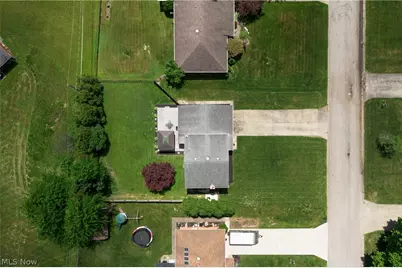 2493 Birchwood Drive, Austintown, OH 44515 - Photo 16