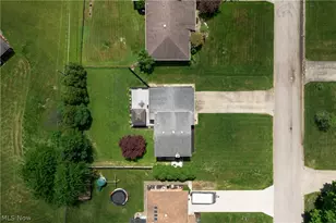 2493 Birchwood Dr, Austintown, OH 44515 - Photo 16