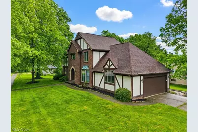 951 S Azalea Boulevard, Barberton, OH 44203 - Photo 2