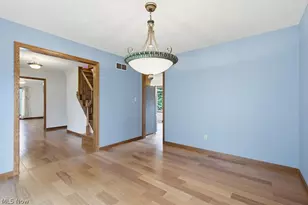 951 S Azalea Blvd, Barberton, OH 44203 - Photo 12