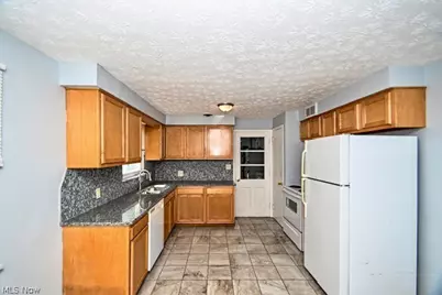 5011 W Boulevard NW, Canton, OH 44718 - Photo 8
